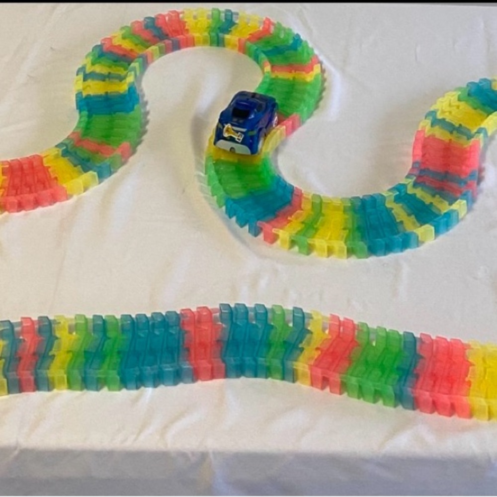 Magic Tracks Glow In The Dark With Race Car